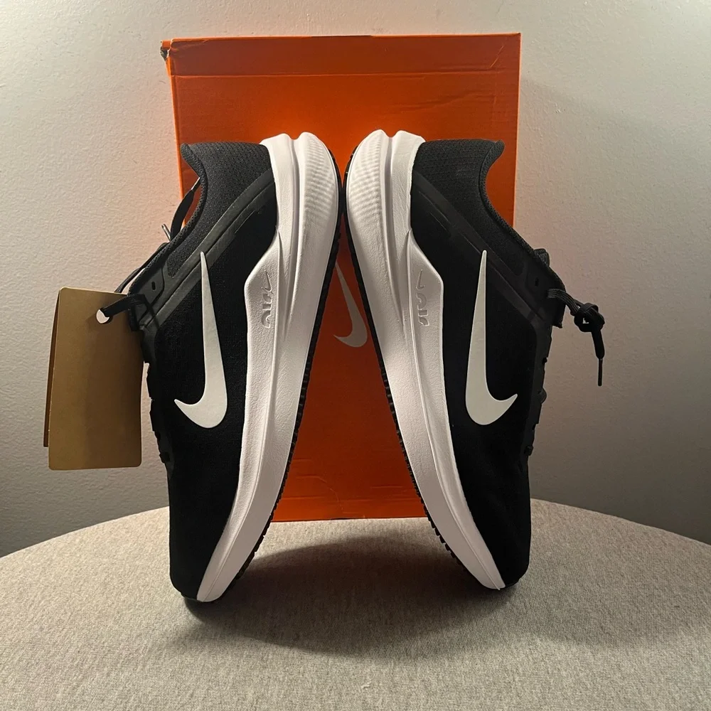 Nike Air Winflo 10 Black White Running Athletic Shoes Size 11 DV4022-003 - Picture 6 of 10